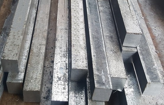 Thép Vuông Đặc Đen